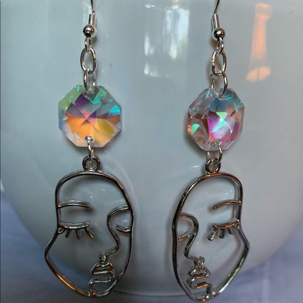 Crystal Earrings, Profile 1